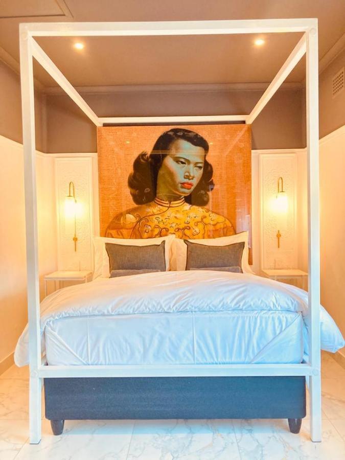 ロバートソン Cellar In Town Bed & Breakfast エクステリア 写真